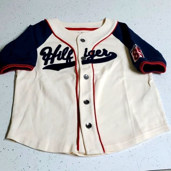 Boys Unique Hilfiger baseball style shirt size 6 - 7 - Picture 2 of 7